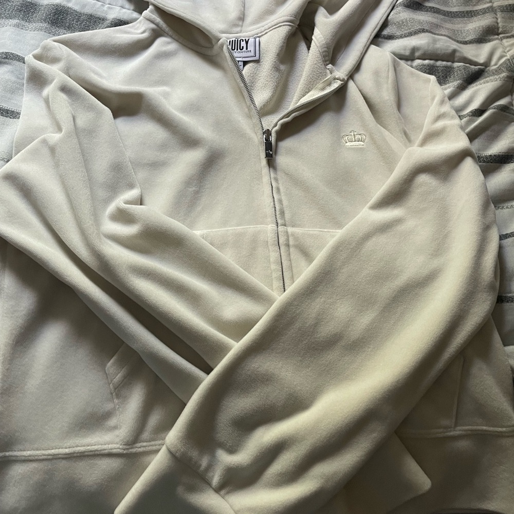 cream white